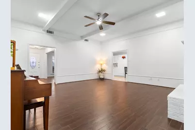 1915 Chesham Drive, Carrollton, TX 75007 - Photo 8