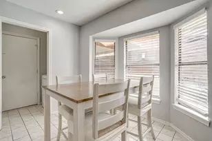 2421 Parkside Dr, Grand Prairie, TX 75052 - Photo 18