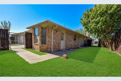 532 Shennandoah Drive, DeSoto, TX 75115 - Photo 2