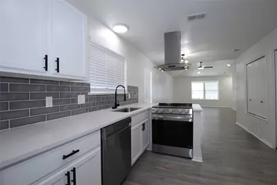 2910 Tanglewood Drive, Lancaster, TX 75134 - Photo 8