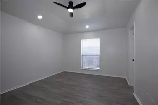 2910 Tanglewood Dr, Lancaster, TX 75134 - Photo 12