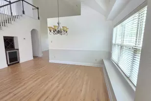 11516 Round Leaf Dr, Fort Worth, TX 76244 - Photo 4