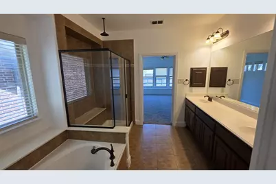 11516 Round Leaf Drive, Fort Worth, TX 76244 - Photo 14