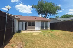 10238 White Elm Rd, Dallas, TX 75243 - Photo 24
