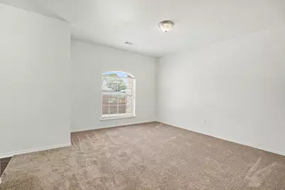 129 Hanover Street, Grand Prairie, TX 75052 - Photo 14