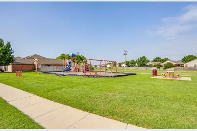 1229 Walnut Cliff Court, Fort Worth, TX 76179 - Photo 38