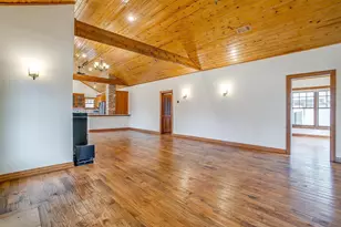 1617 Forest Park Blvd, Fort Worth, TX 76110 - Photo 4