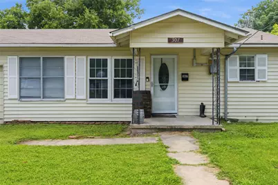 307 W Goddard Street, West, TX 76691 - Photo 1
