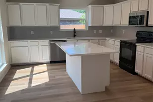 4707 Bernal Dr, Dallas, TX 75212 - Photo 2
