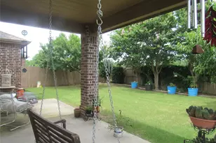 1513 San Carlos Dr, Van Alstyne, TX 75495 - Photo 4