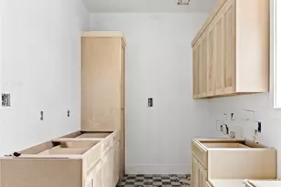 3890 Davila Dr, Dallas, TX 75220 - Photo 22