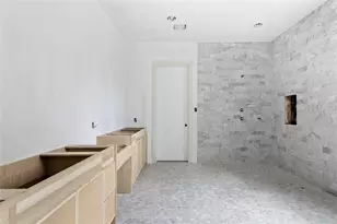 3890 Davila Dr, Dallas, TX 75220 - Photo 18