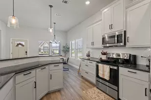 616 Charlotte Ln, Burleson, TX 76028 - Photo 12
