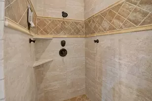 1012 Brae Ct, Fort Worth, TX 76111 - Photo 24