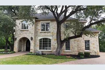 1012 Brae Court, Fort Worth, TX 76111 - Photo 2