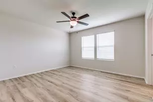 1337 Waggoner Dr, Aubrey, TX 76227 - Photo 20