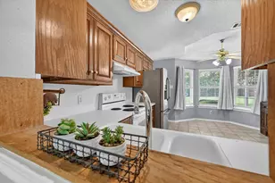 209 Pafford St, Justin, TX 76247 - Photo 8