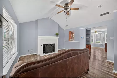 209 Pafford Street, Justin, TX 76247 - Photo 4