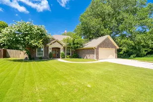712 Spring Meadow St, Stephenville, TX 76401 - Photo 38