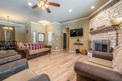 712 Spring Meadow Street, Stephenville, TX 76401 - Photo 8
