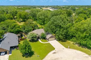 712 Spring Meadow St, Stephenville, TX 76401 - Photo 36