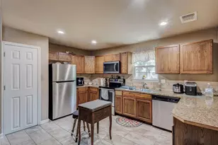 104 Richard Ln, Azle, TX 76020 - Photo 2