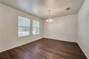 1109 Boxwood Dr, Crowley, TX 76036 - Photo 8