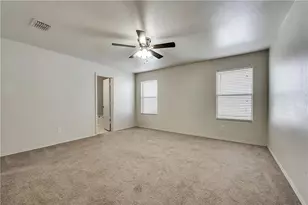 1109 Boxwood Dr, Crowley, TX 76036 - Photo 10
