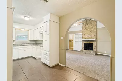 3300 Heritage Lane, Forest Hill, TX 76140 - Photo 4
