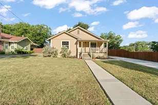 102 S 4th St, Grandview, TX 76050 - Photo 8