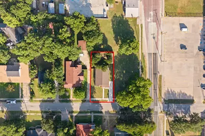 102 S 4th Street, Grandview, TX 76050 - Photo 4