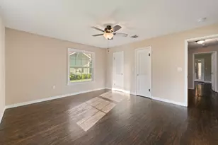 102 S 4th St, Grandview, TX 76050 - Photo 24