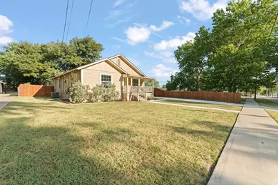 102 S 4th Street, Grandview, TX 76050 - Photo 2