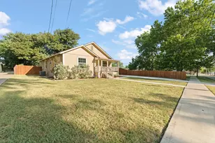 102 S 4th St, Grandview, TX 76050 - Photo 2