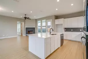 991 Hulen, Crowley, TX 76036 - Photo 14