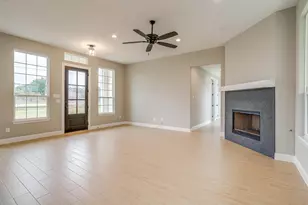 991 Hulen, Crowley, TX 76036 - Photo 8