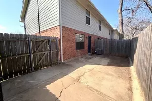 716 W Mulberry St, Denton, TX 76201 - Photo 2