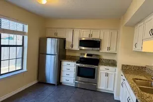 716 W Mulberry St, Denton, TX 76201 - Photo 16