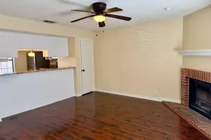 716 W Mulberry St, Denton, TX 76201 - Photo 14