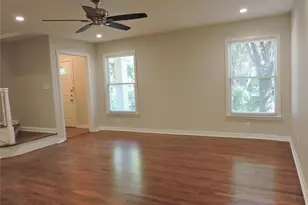 2309 Pembroke Dr, Fort Worth, TX 76110 - Photo 14