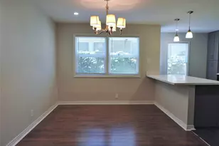 2309 Pembroke Dr, Fort Worth, TX 76110 - Photo 10