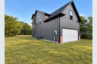 305 Augustus Street, Trenton, TX 75490 - Photo 6