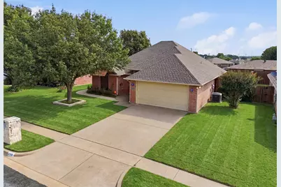 708 Hillcrest Drive, Cleburne, TX 76033 - Photo 28