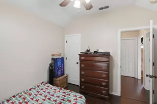 708 Hillcrest Dr, Cleburne, TX 76033 - Photo 16