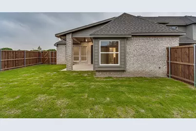 8247 Heritage Glen Drive, Red Oak, TX 75154 - Photo 2