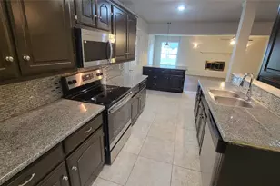 5613 Ammons St, Haltom City, TX 76117 - Photo 2