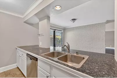 5932 Sandhurst Lane #114, Dallas, TX 75206 - Photo 18