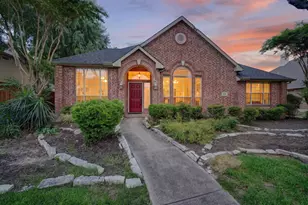 1645 Castle Pines Dr, Frisco, TX 75036 - Photo 12