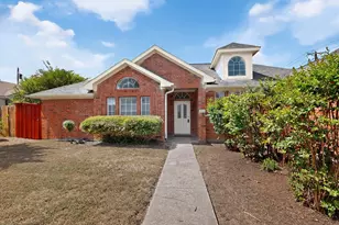 945 McGehee Ave, Cedar Hill, TX 75104 - Photo 1