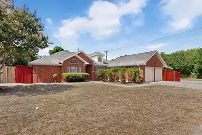 945 McGehee Avenue, Cedar Hill, TX 75104 - Photo 2